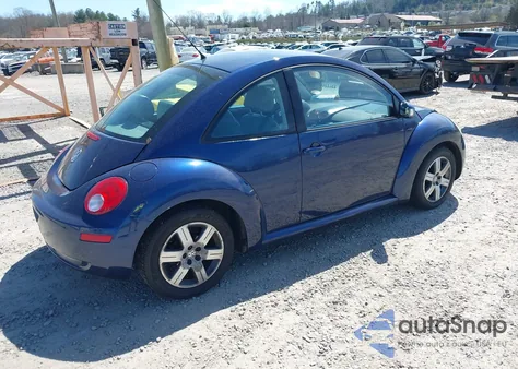 2006 Volkswagen New Beetle 2.5 z USA, uszkodzony, nr VIN 3VWPW31CX6M424280